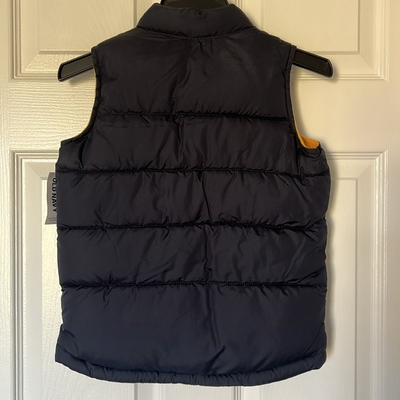 NWT Old Navy puffy vest for toddler - Picture 3 of 5